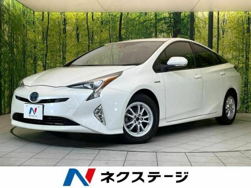 TOYOTA　PRIUS