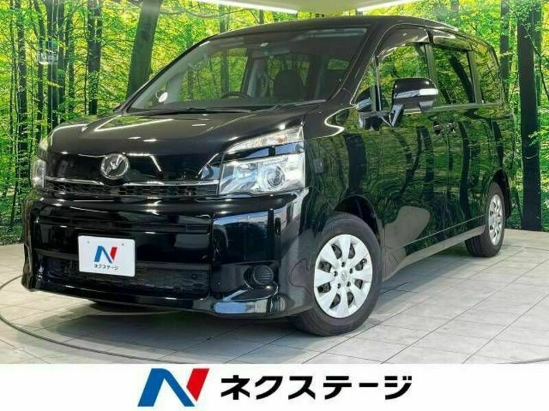 TOYOTA　VOXY