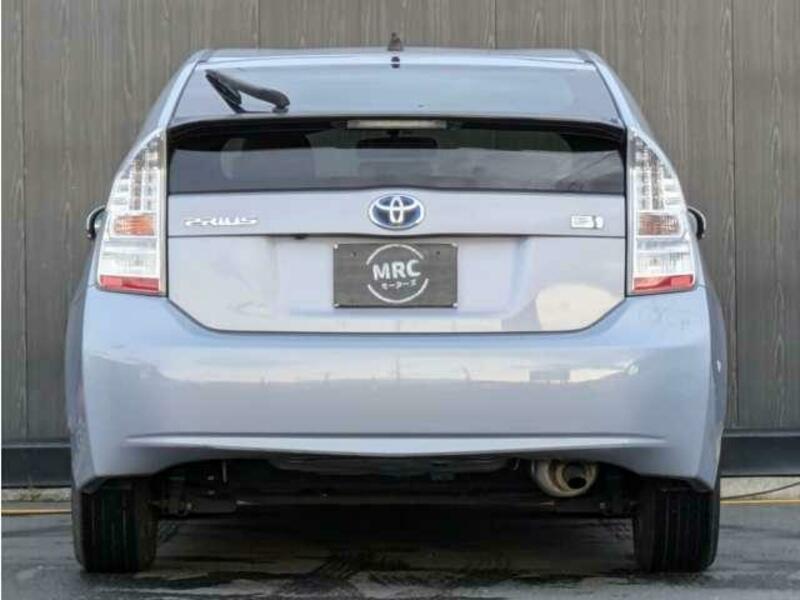 PRIUS-6