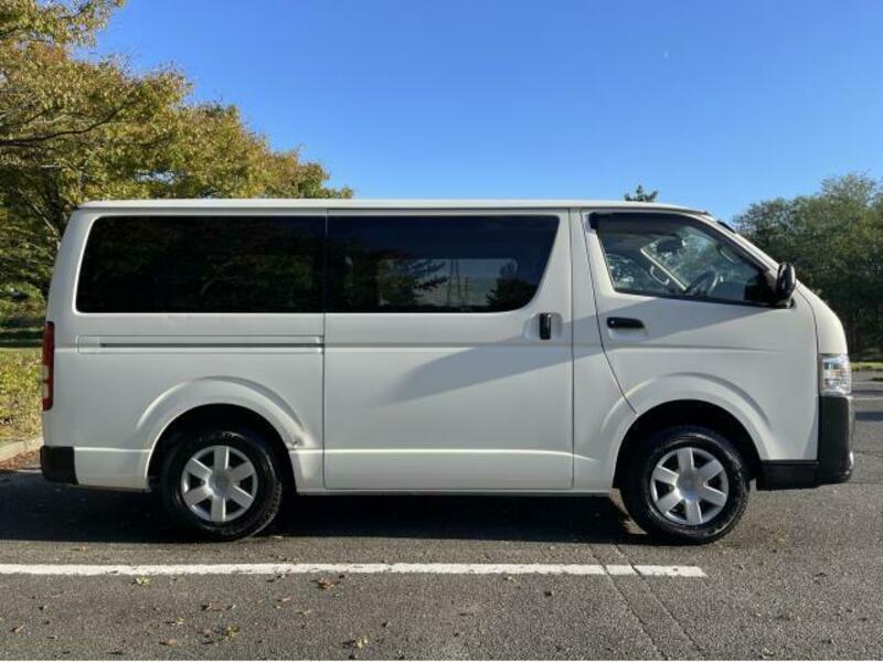 HIACE VAN-4