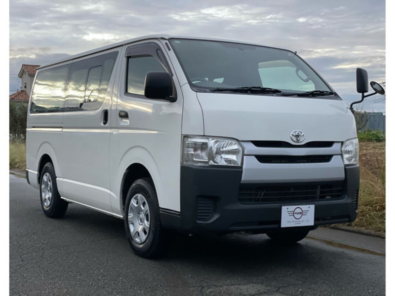 HIACE VAN