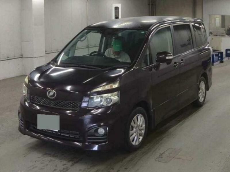 TOYOTA　VOXY