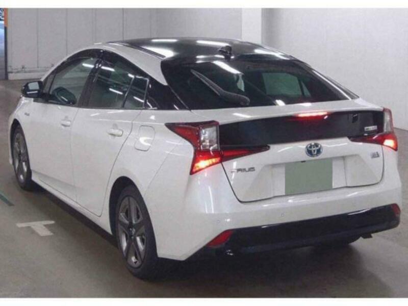 PRIUS-4