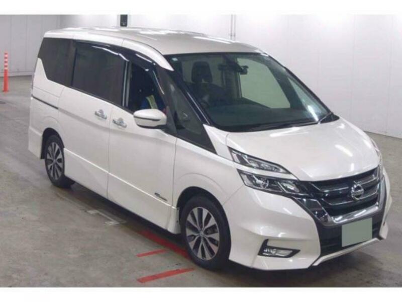 NISSAN　SERENA