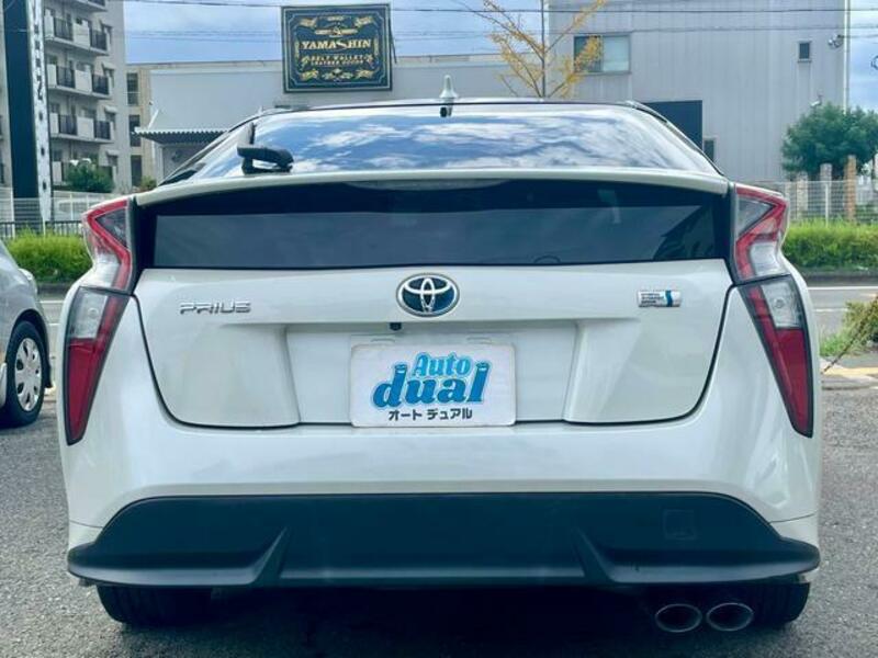 PRIUS-3