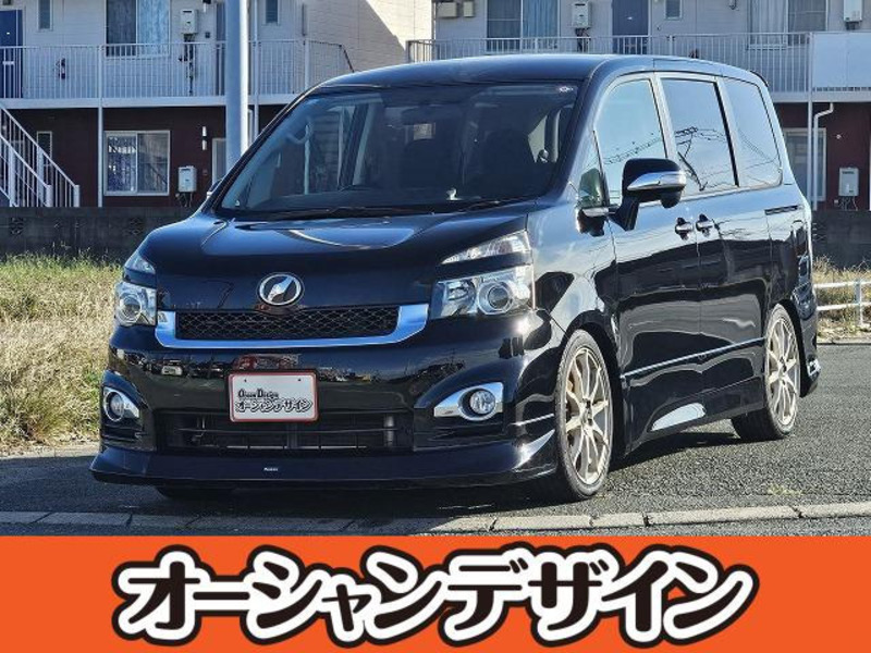 TOYOTA　VOXY