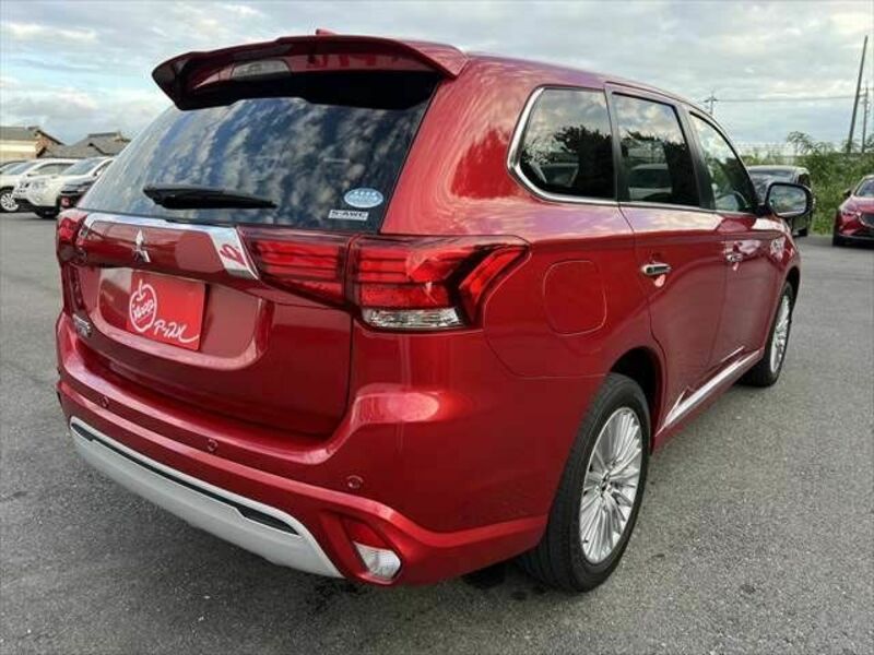 OUTLANDER PHEV-18