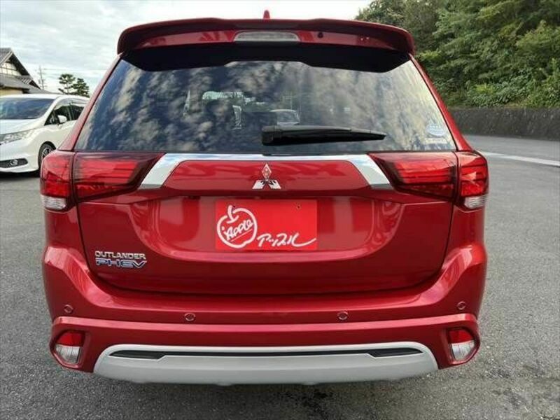 OUTLANDER PHEV-19