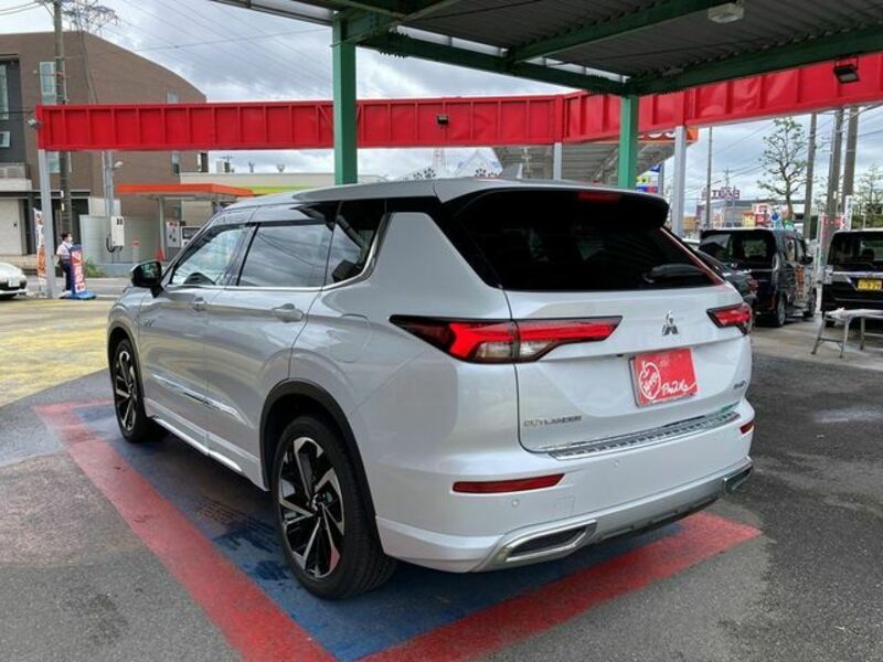 OUTLANDER PHEV-6