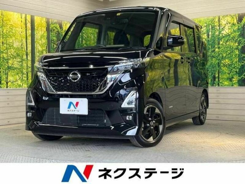 NISSAN　ROOX