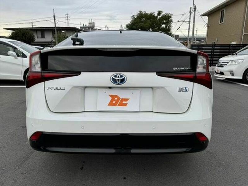 PRIUS-13