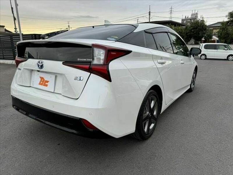 PRIUS-14