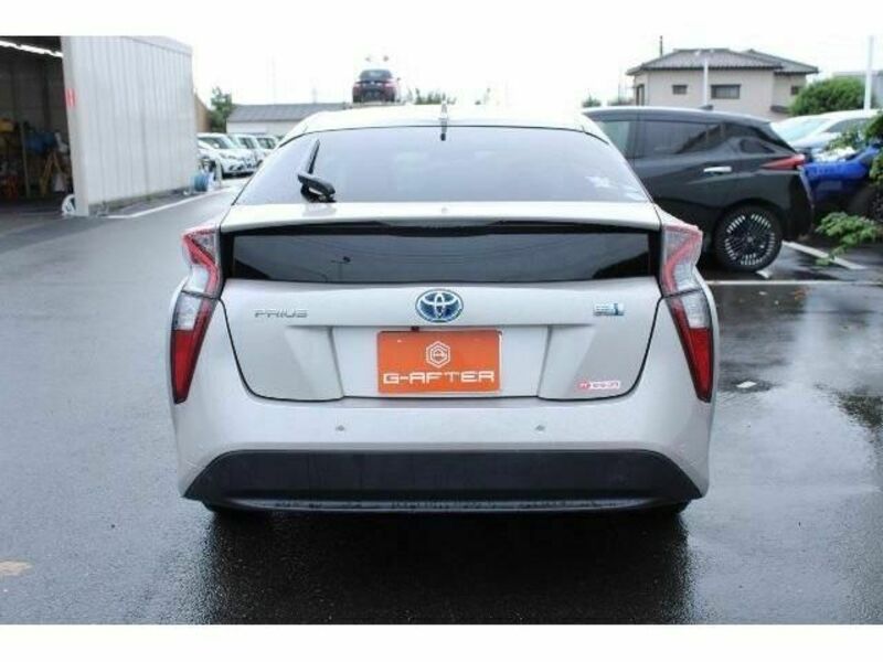 PRIUS-3