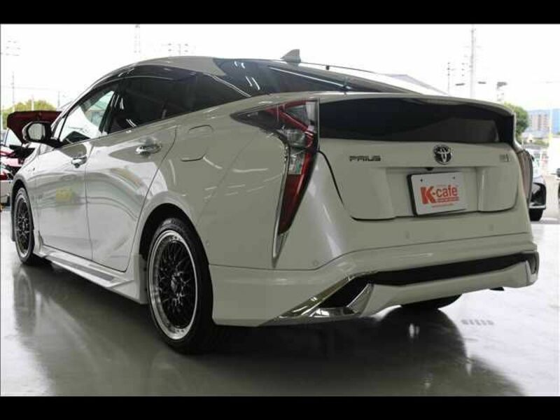 PRIUS-15