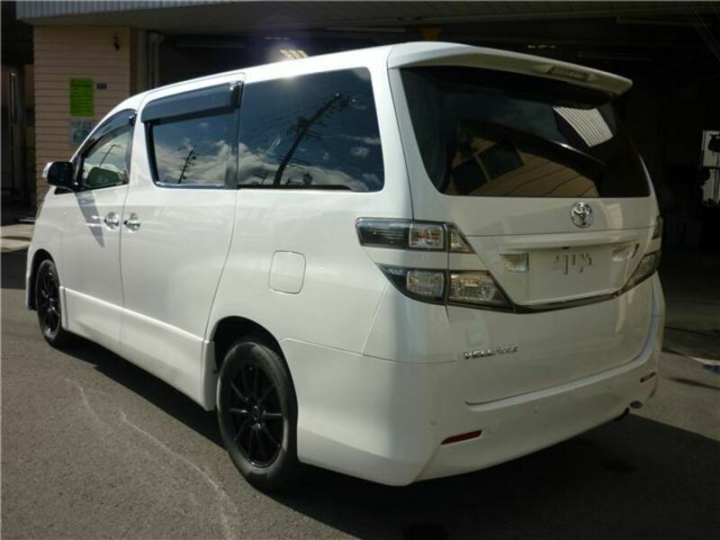 VELLFIRE-3