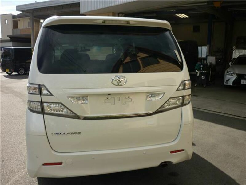 VELLFIRE-4