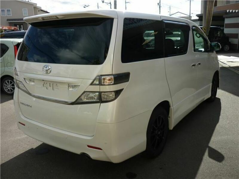 VELLFIRE-5