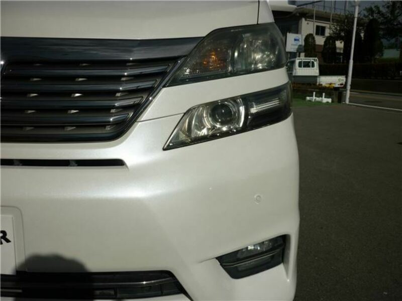 VELLFIRE-9