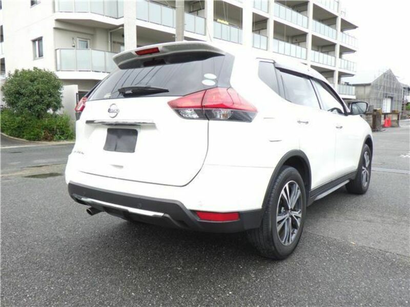 X-TRAIL-3