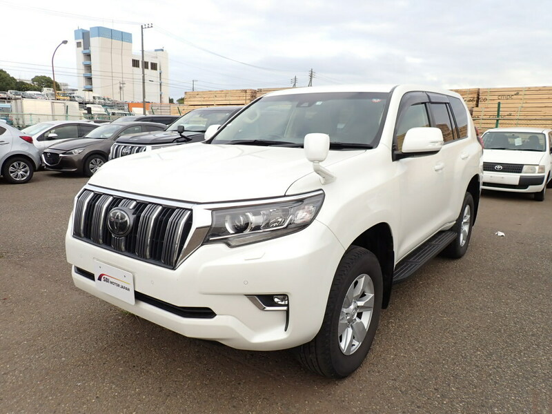 TOYOTA　LAND CRUISER PRADO