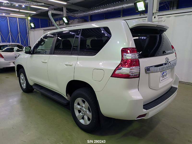 LAND CRUISER PRADO-3