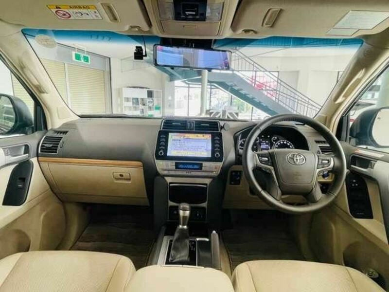 LAND CRUISER PRADO-16