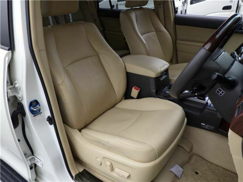 LAND CRUISER PRADO-22