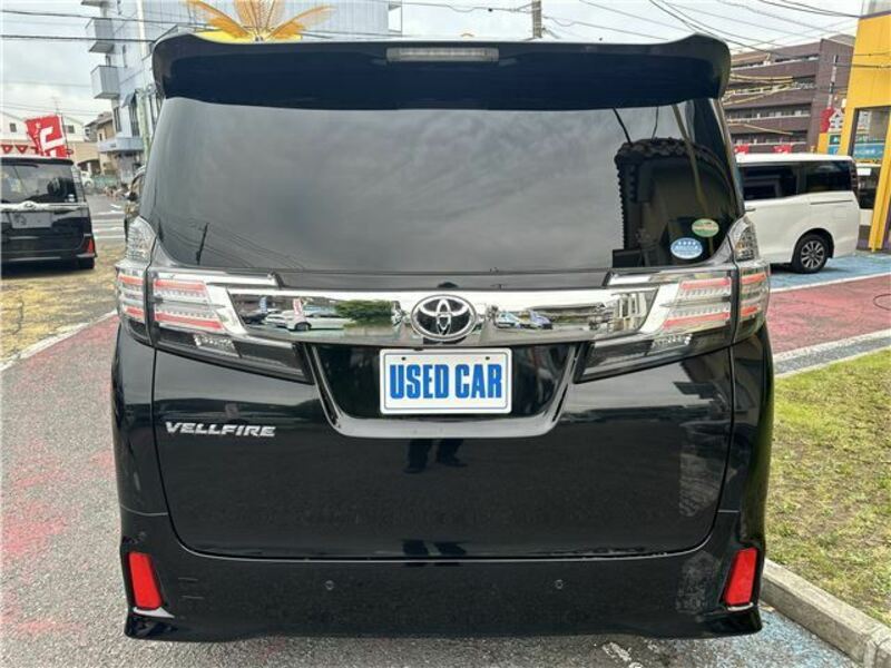 VELLFIRE-1