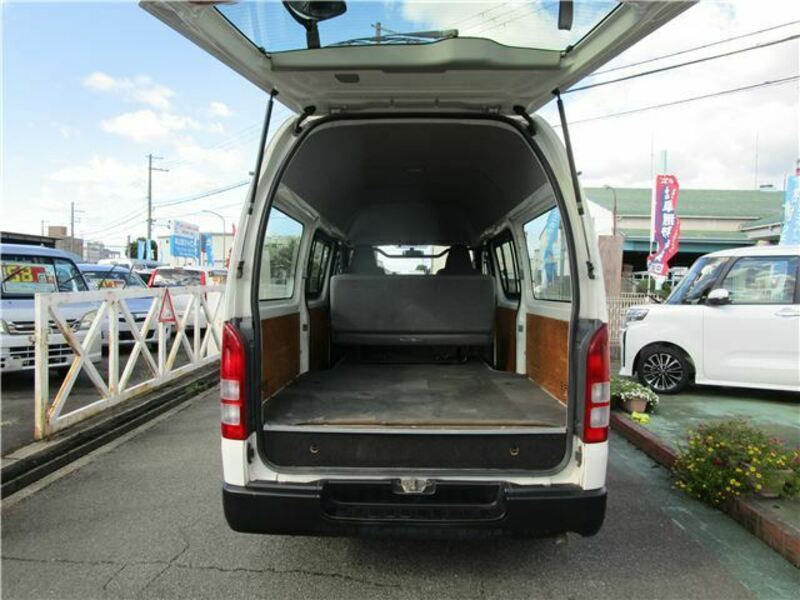 HIACE VAN-6