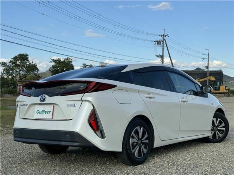 PRIUS PHV-6