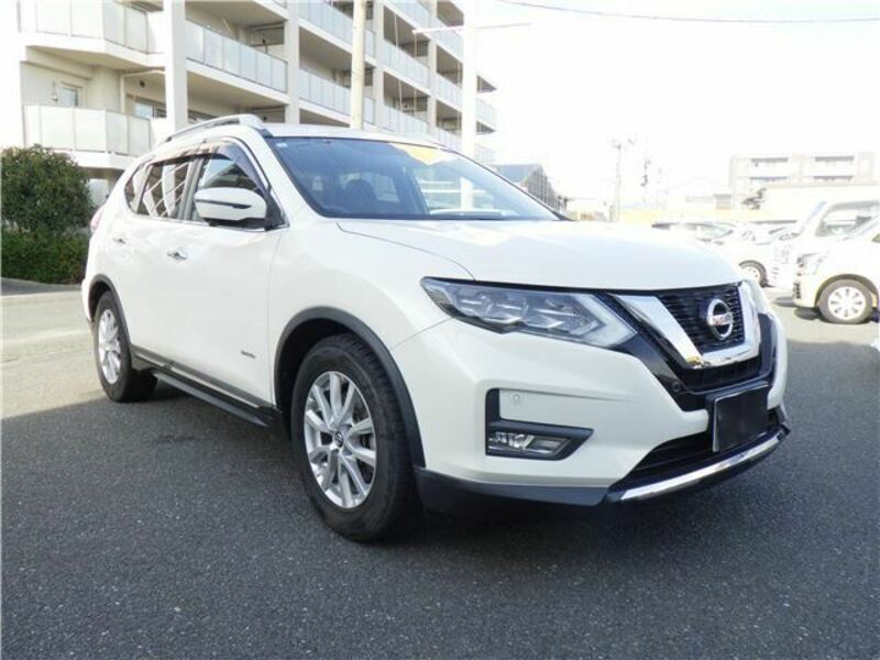 X-TRAIL-1