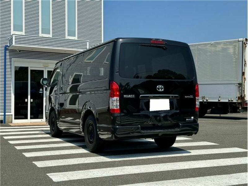 HIACE-7