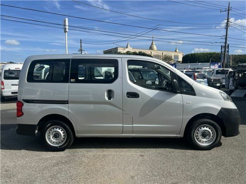 NV200 VANETTE-3