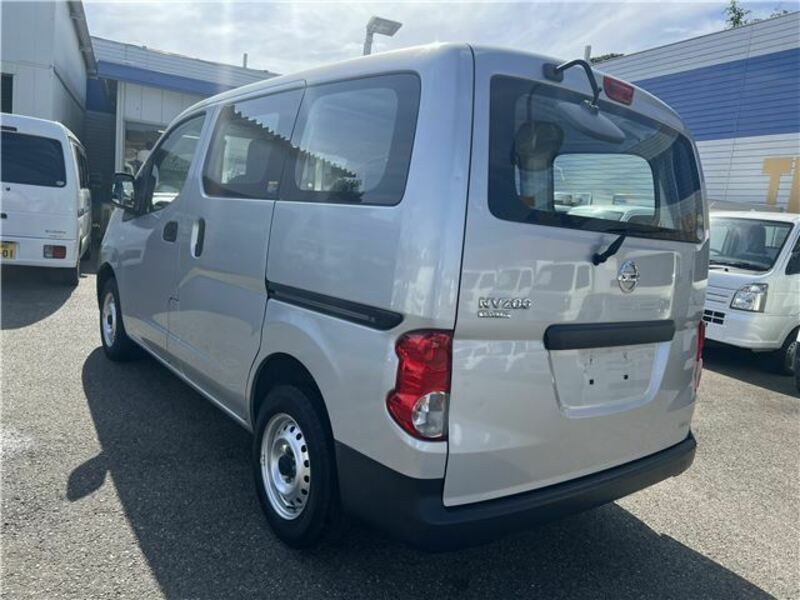 NV200 VANETTE-6