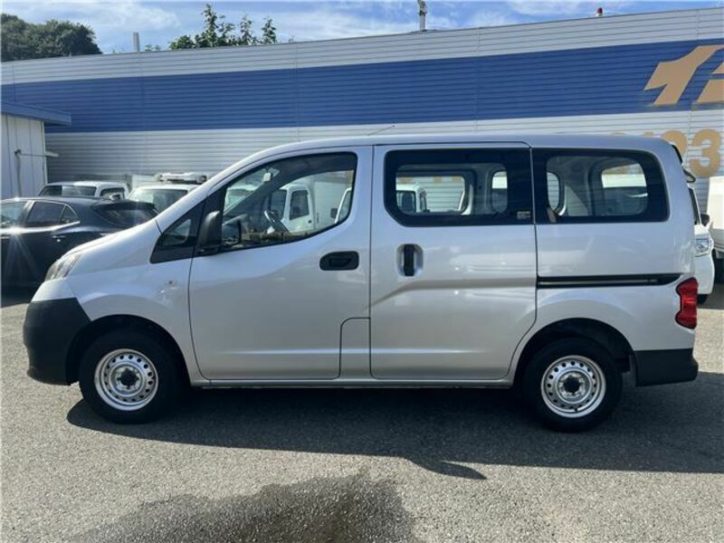 NV200 VANETTE-7