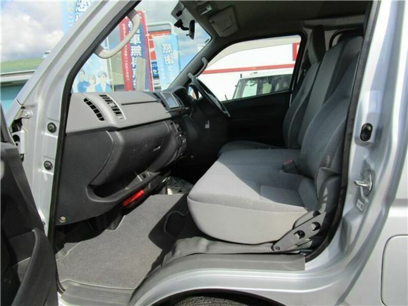 HIACE VAN-10