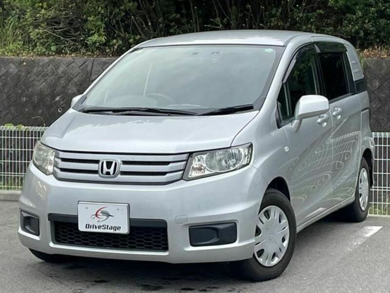 HONDA　FREED SPIKE