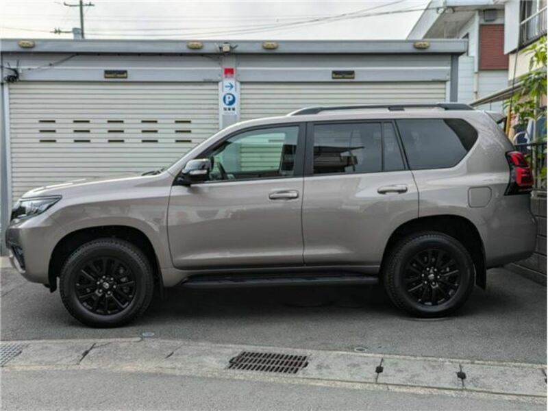 LAND CRUISER PRADO-4