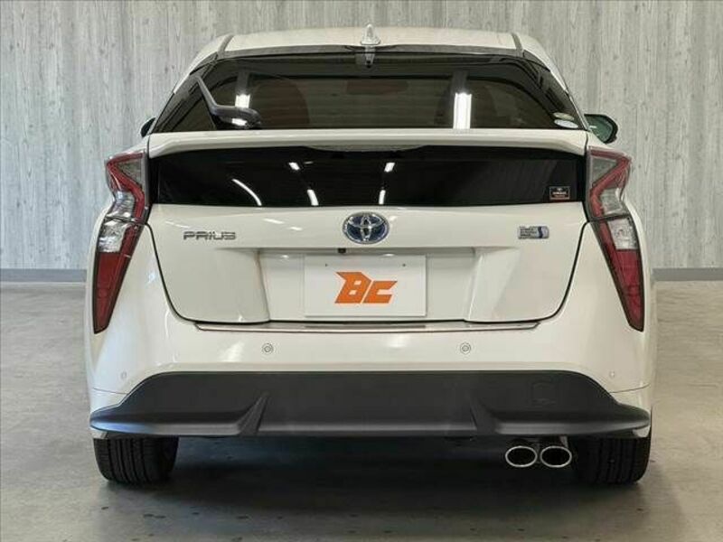 PRIUS-13