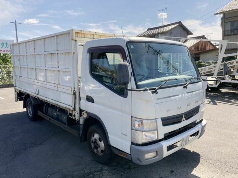 MITSUBISHI　CANTER