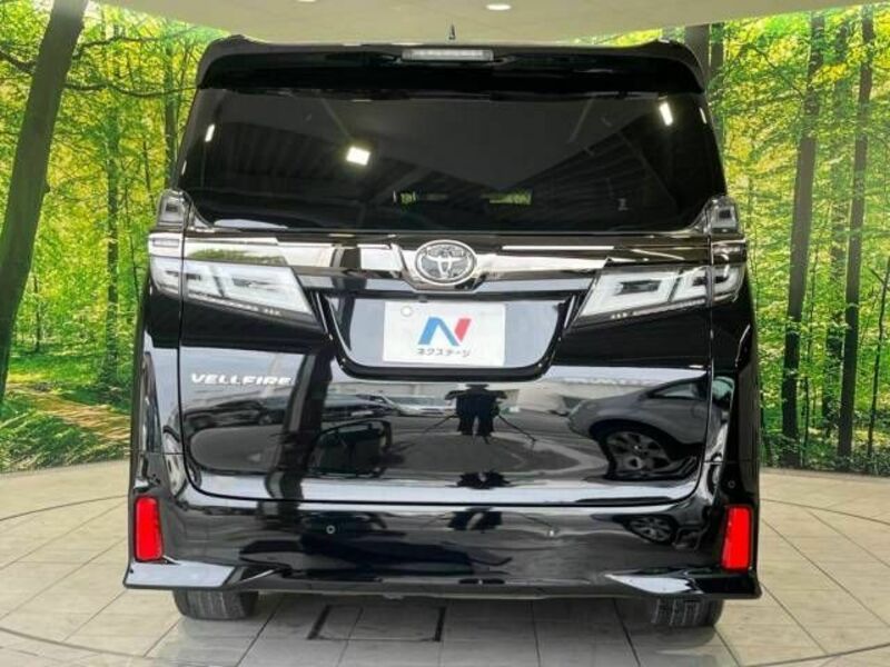 VELLFIRE-16