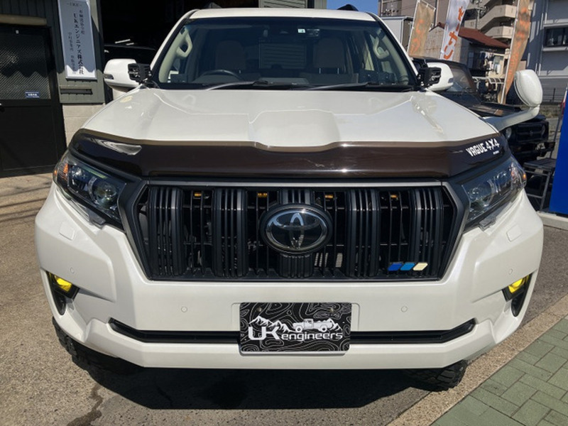 LAND CRUISER PRADO-12