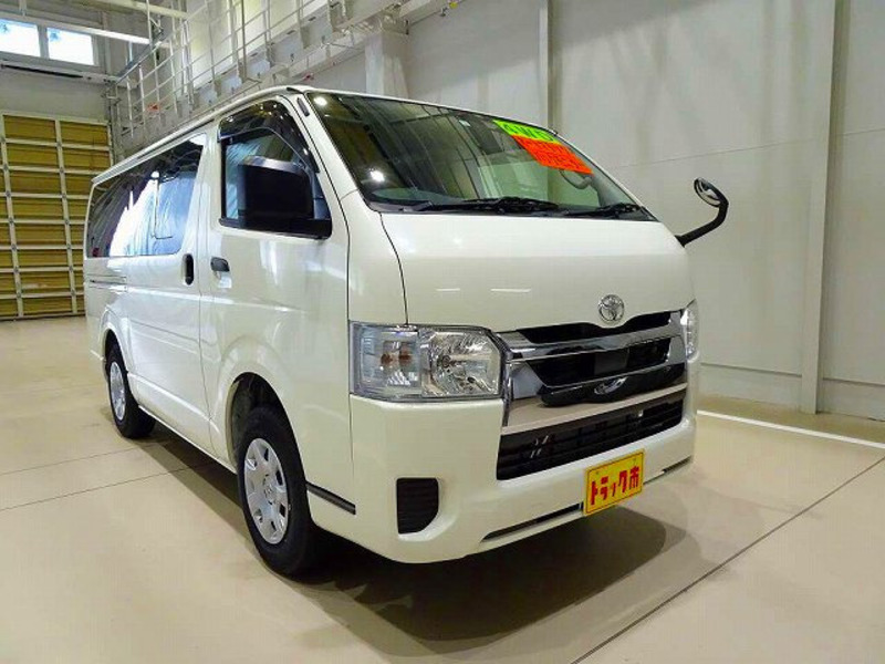 HIACE VAN-10