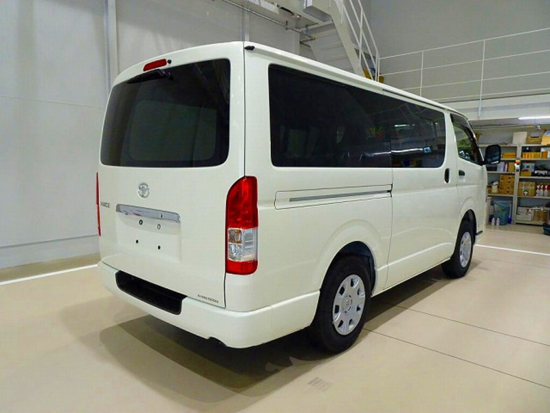 HIACE VAN-1