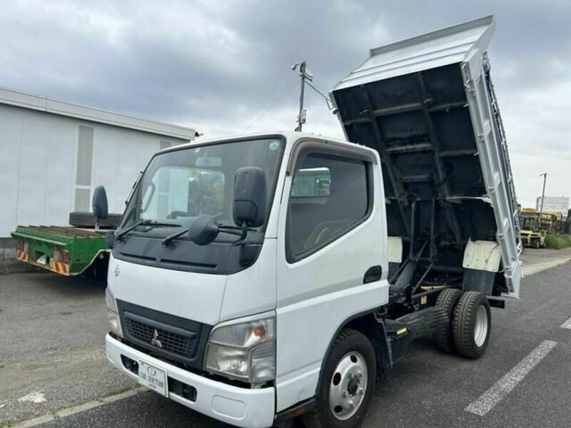 MITSUBISHI　CANTER