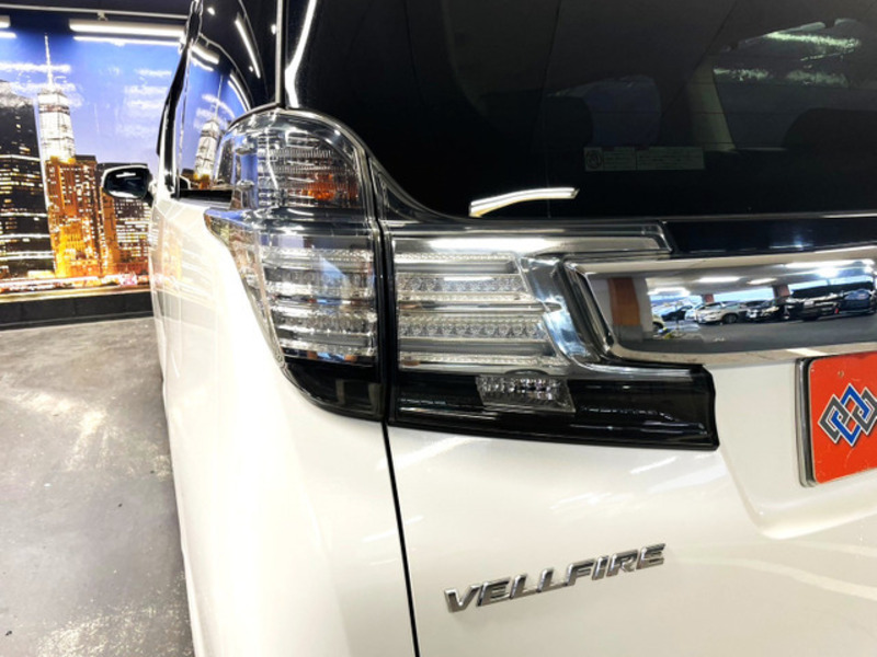 VELLFIRE-6