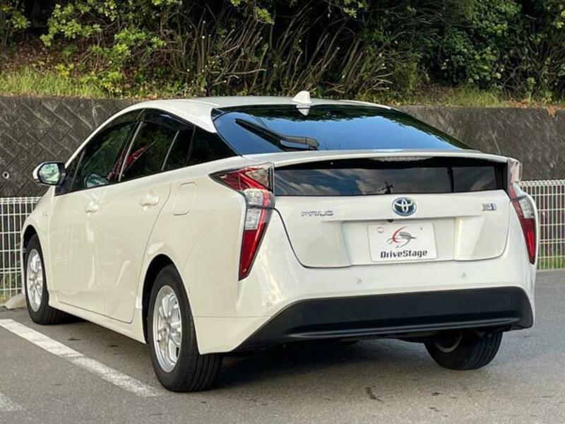 PRIUS-1