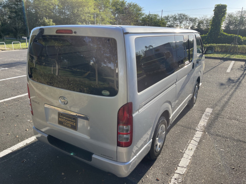 HIACE VAN-18