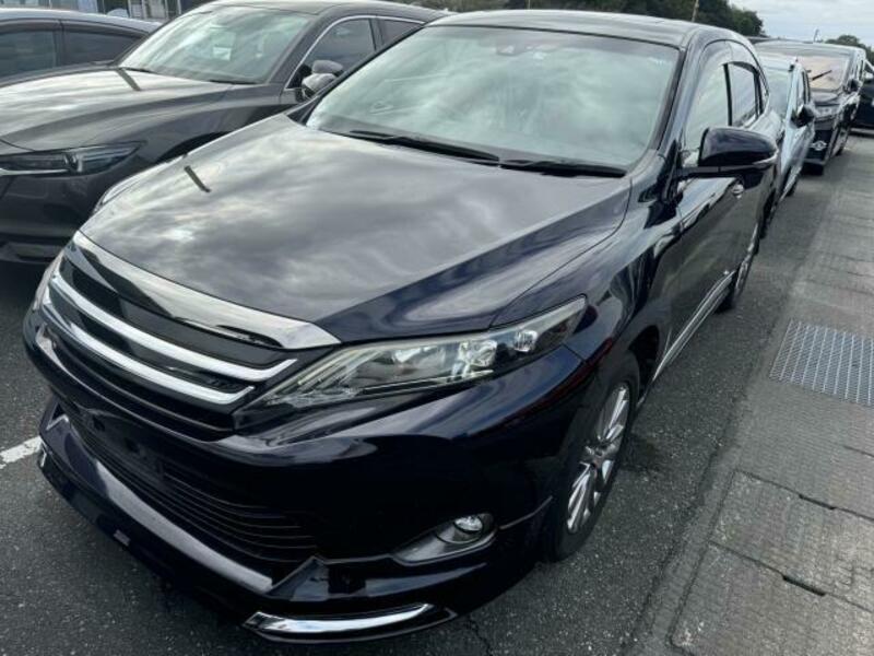 TOYOTA　HARRIER