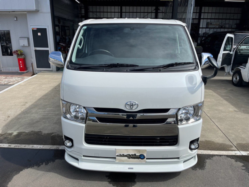 HIACE VAN-6